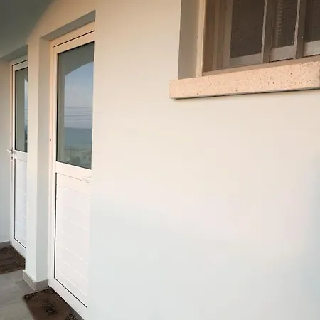 White House With Sea View And Parking Apartment *