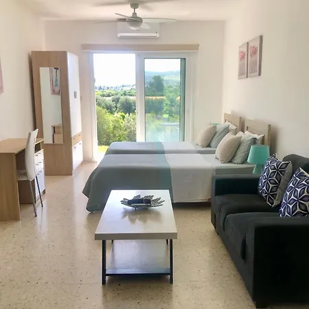 Lejlighed White House With Sea View And Parking *