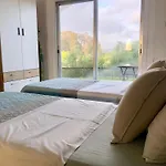 Apartment White House With Sea View And Parking *