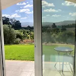 Apartment White House With Sea View And Parking
