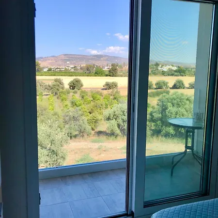 White House With Sea View And Parking * Polis