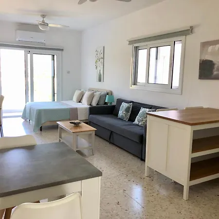 Appartamento White House With Sea View And Parking Polis