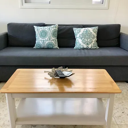 White House With Sea View And Parking דירה *