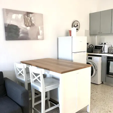 White House With Sea View And Parking * Πόλη