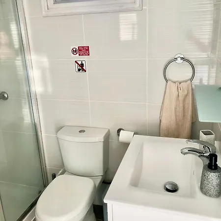 Апартаменты White House With Sea View And Parking Полис