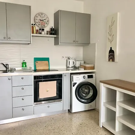 White House With Sea View And Parking Appartamento