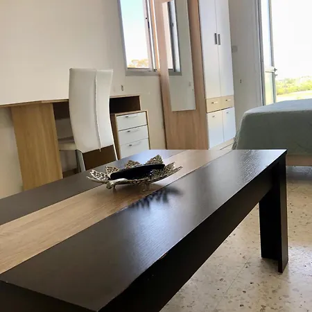 White House With Sea View And Parking Appartamento *