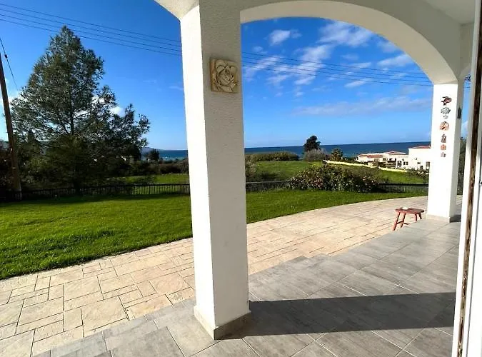 شقة White House With Sea View And Parking *