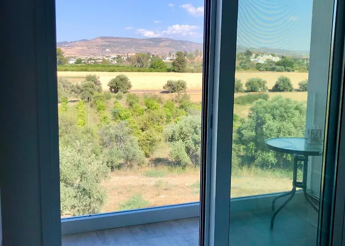 White House With Sea View And Parking * Polis