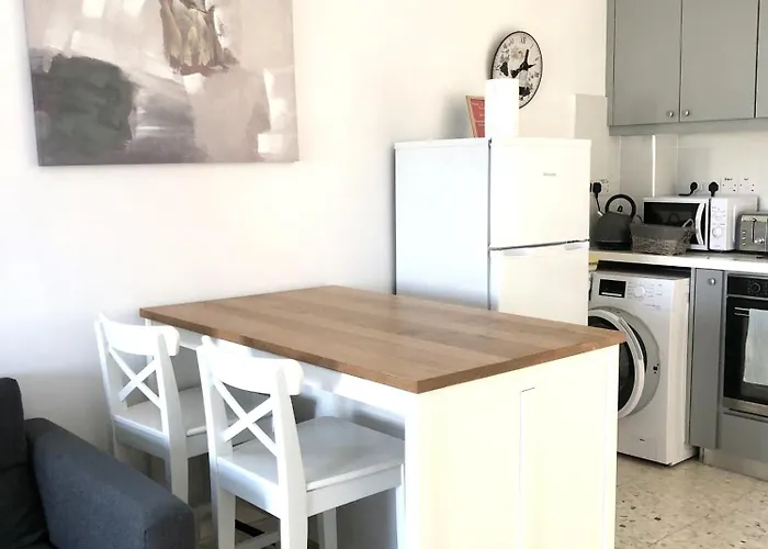 White House With Sea View And Parking * Polis