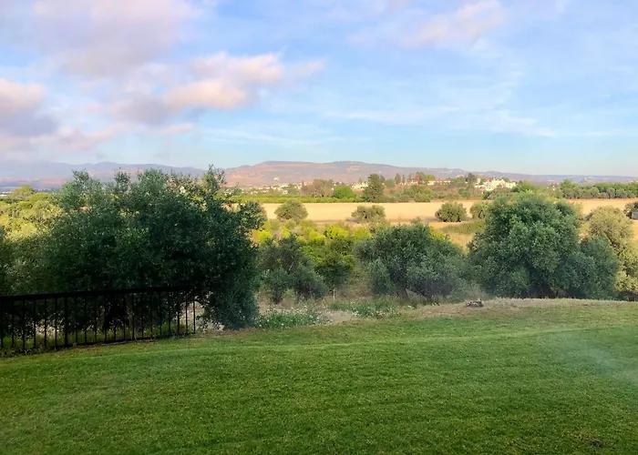 شقة White House With Sea View And Parking *