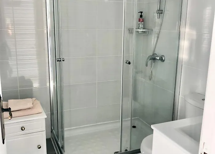 White House With Sea View And Parking