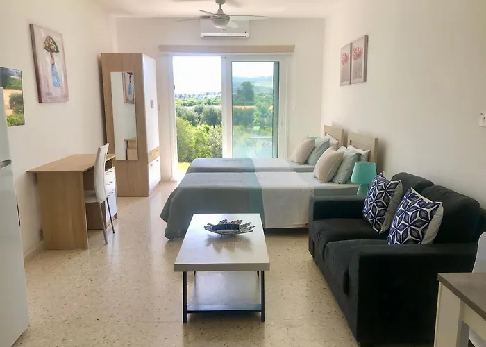 شقة White House With Sea View And Parking *