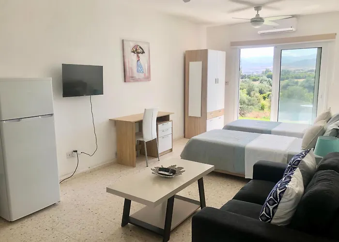 White House With Sea View And Parking * Polis