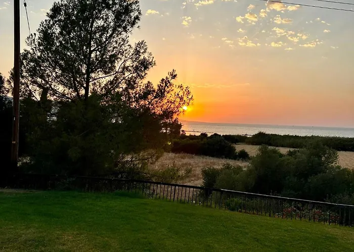 White House With Sea View And Parking アパート Polis